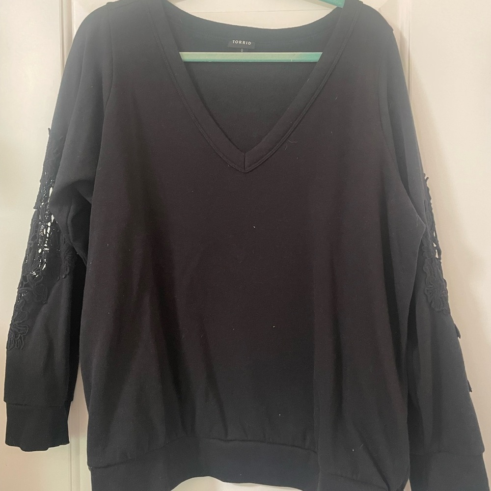 Torrid Black V-Neck Sweatshirt with Lace Sleeves